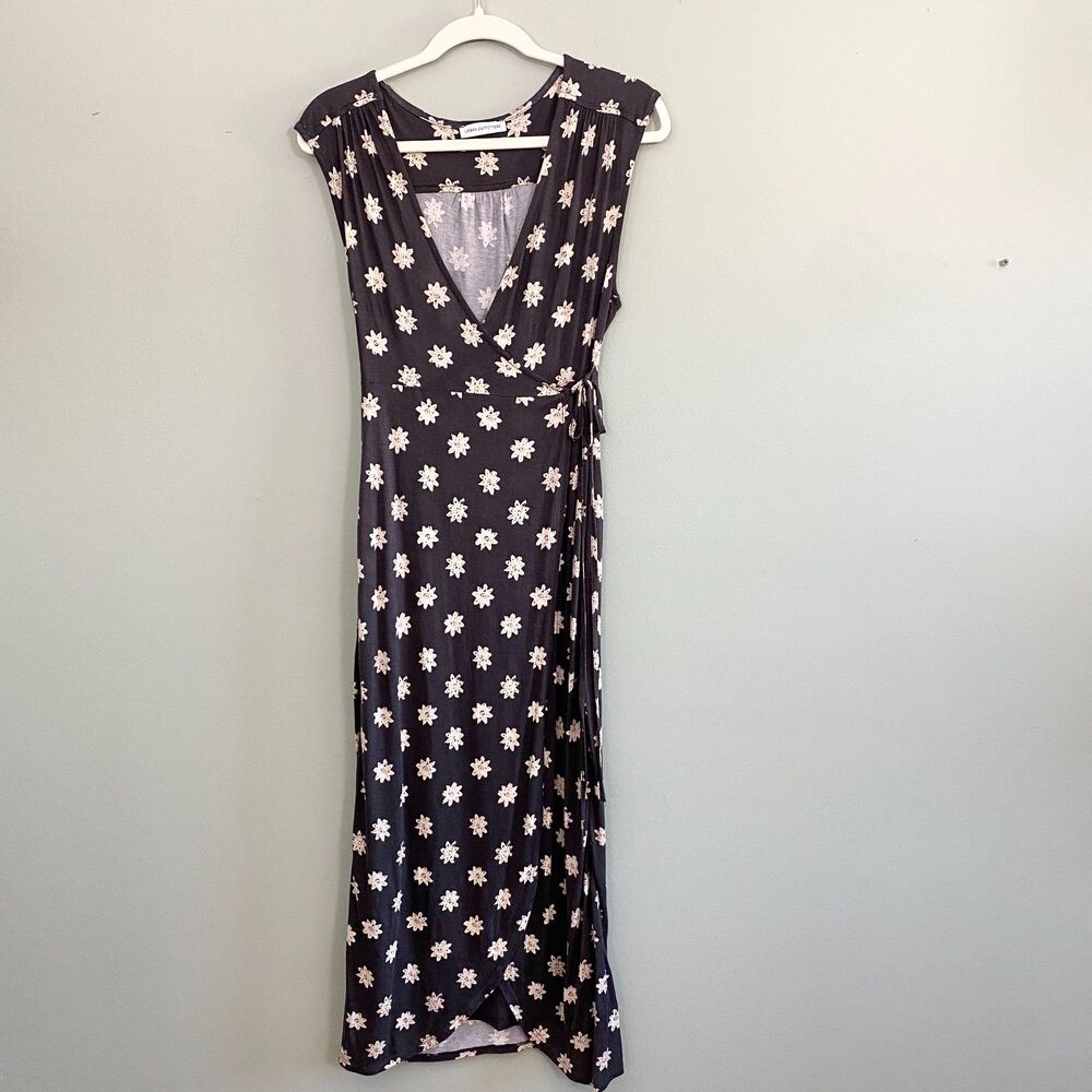 Urban Outfitters Wrap Dress Womens XS Dark Grey Maxi Sleeveless Floral Romantic